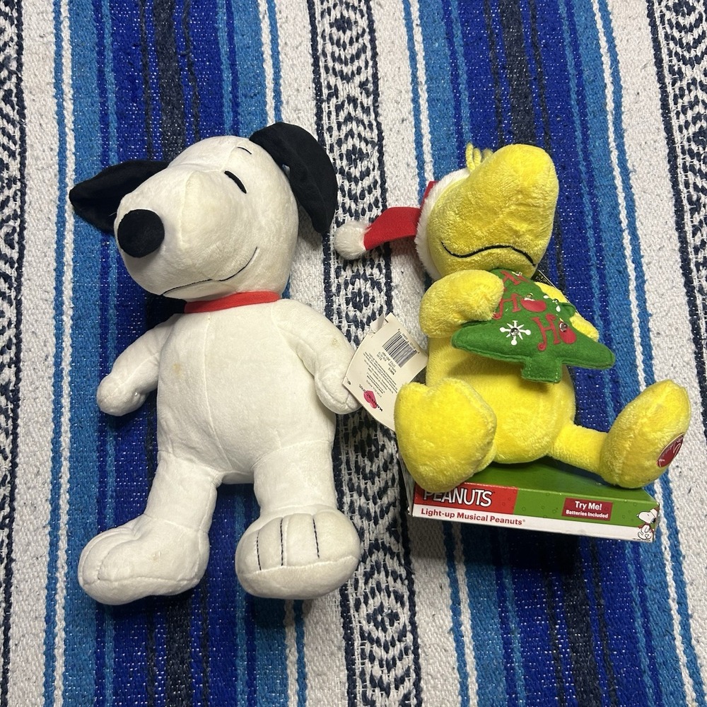 Peanuts Snoopy Woodstock Christmas Plush Lot Light Up Musical Holiday 2 Pc